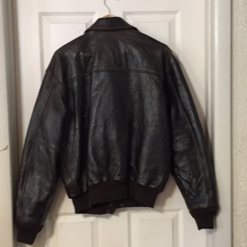 BROWN LEATHER JACKET